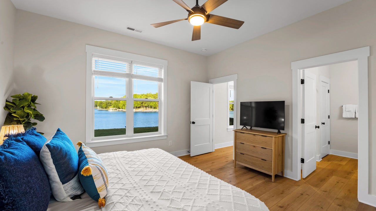 Photo of Bedroom in Mayhew