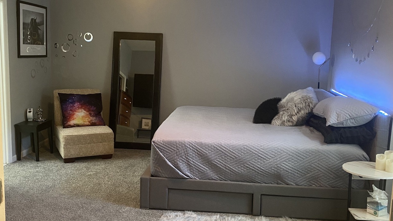 Photo of Bedroom in Town Center