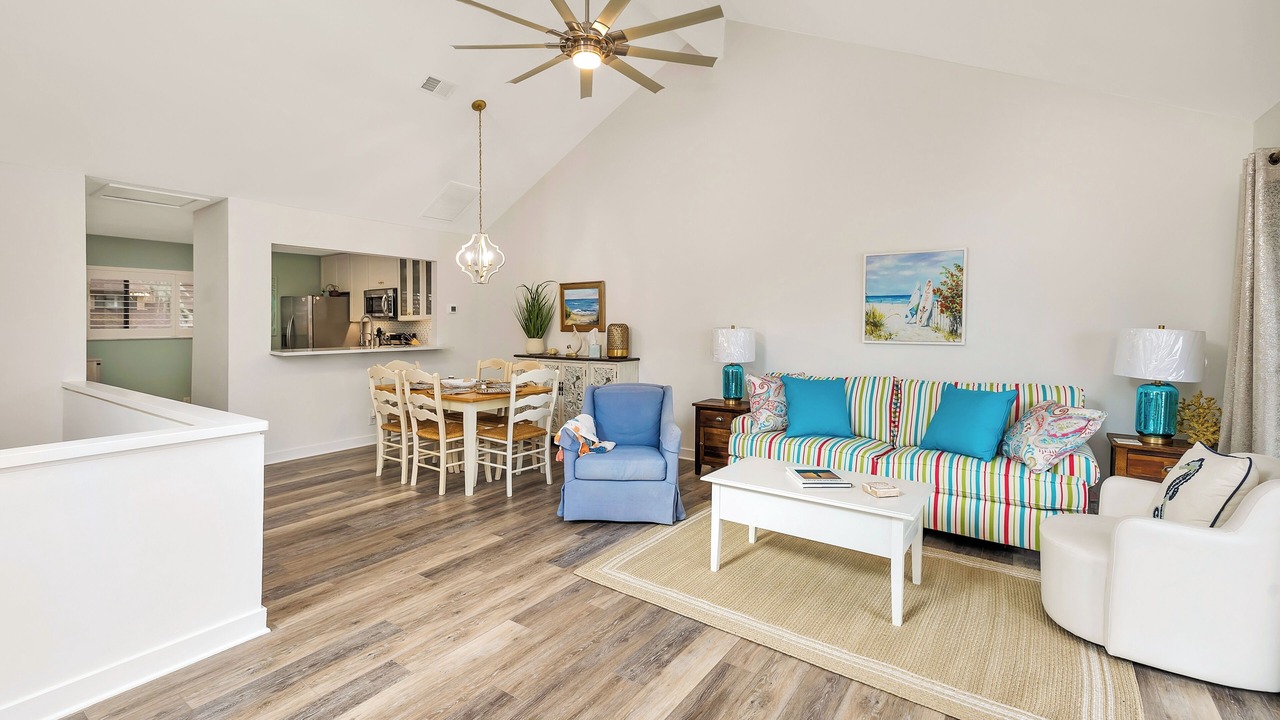 Photo of Livingroom in St. Simons Island