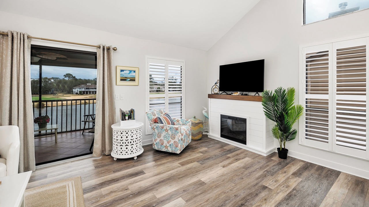 Photo of Livingroom in St. Simons Island