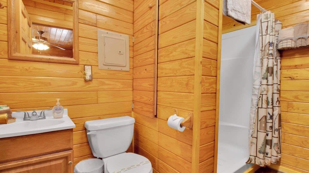 Photo of Bathroom in Gatlinburg
