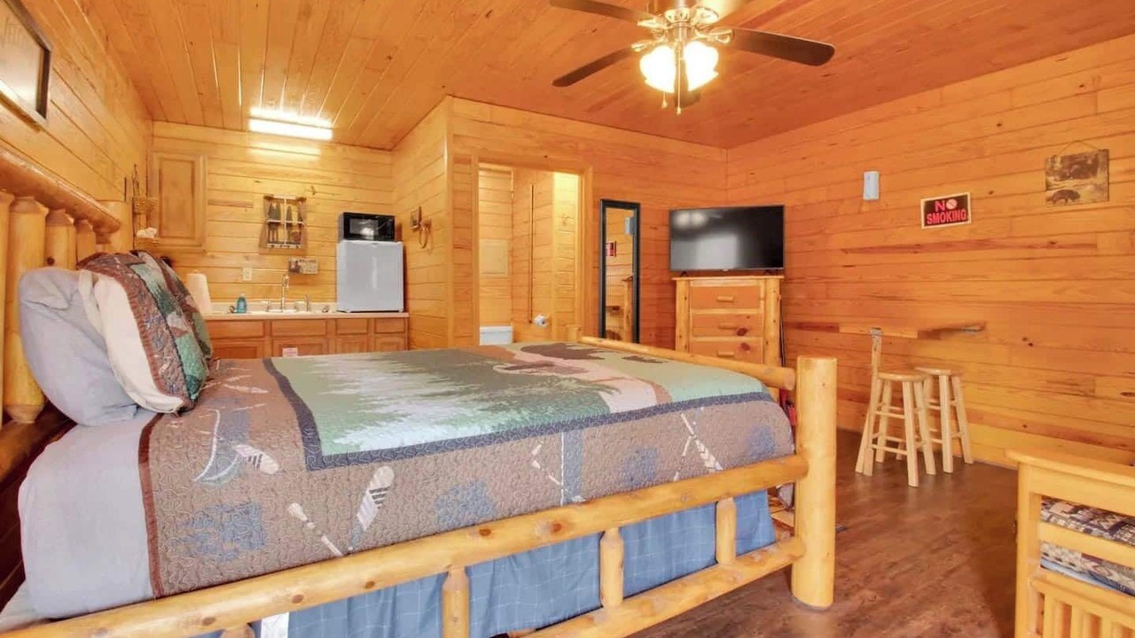 Photo of Bedroom in Gatlinburg