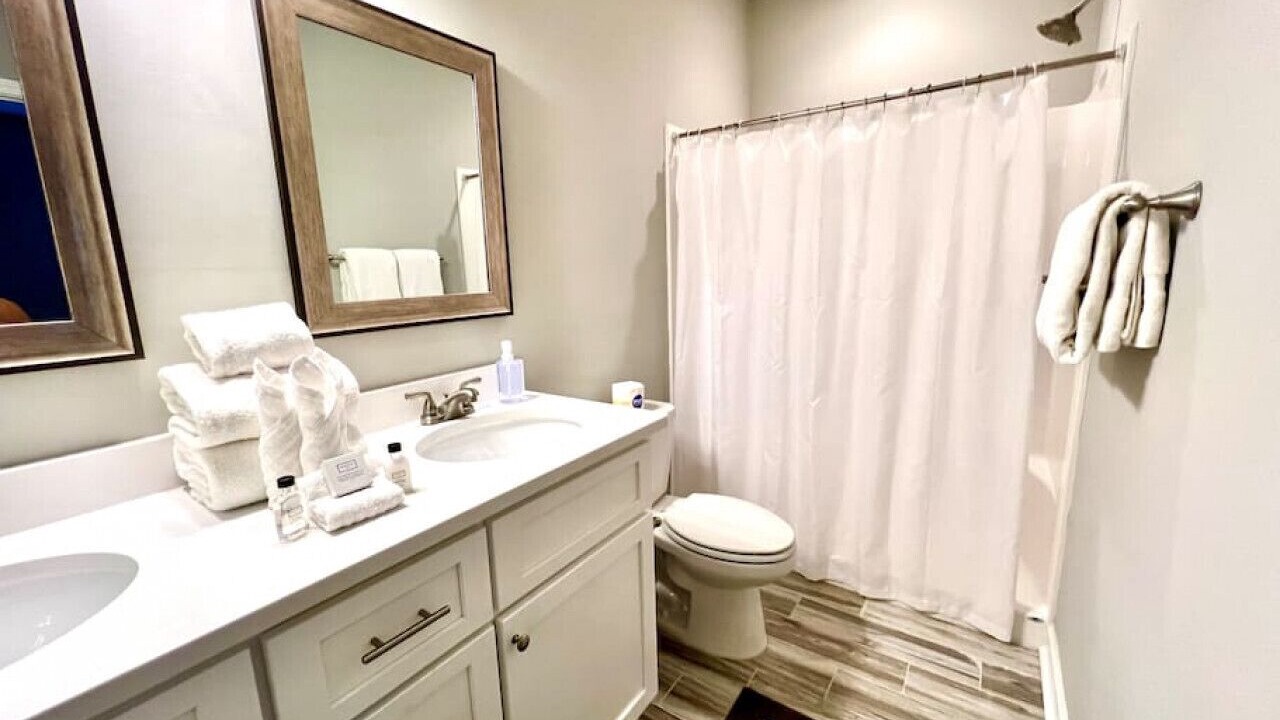 Photo of Bathroom in Laguna Beach