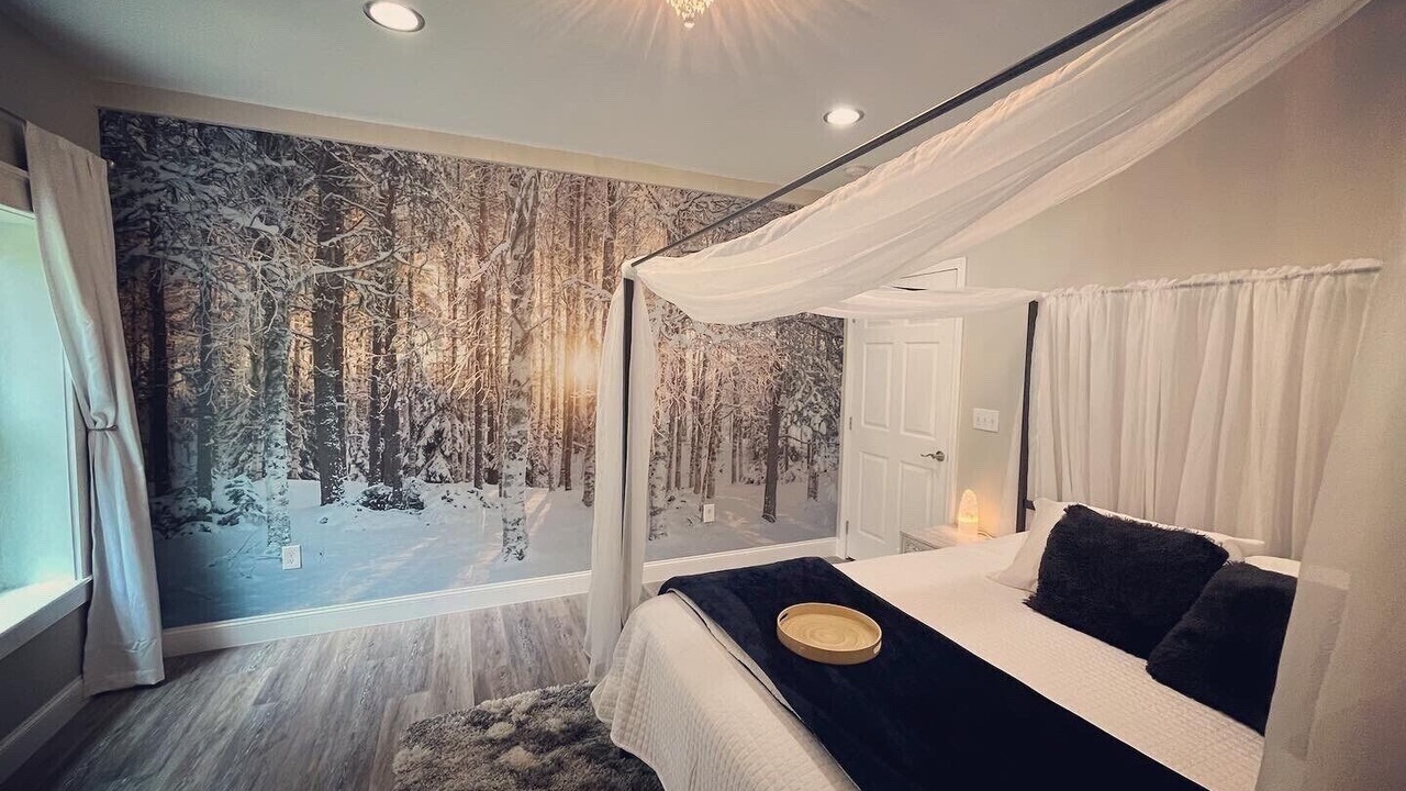 Photo of Bedroom in Mars Hill