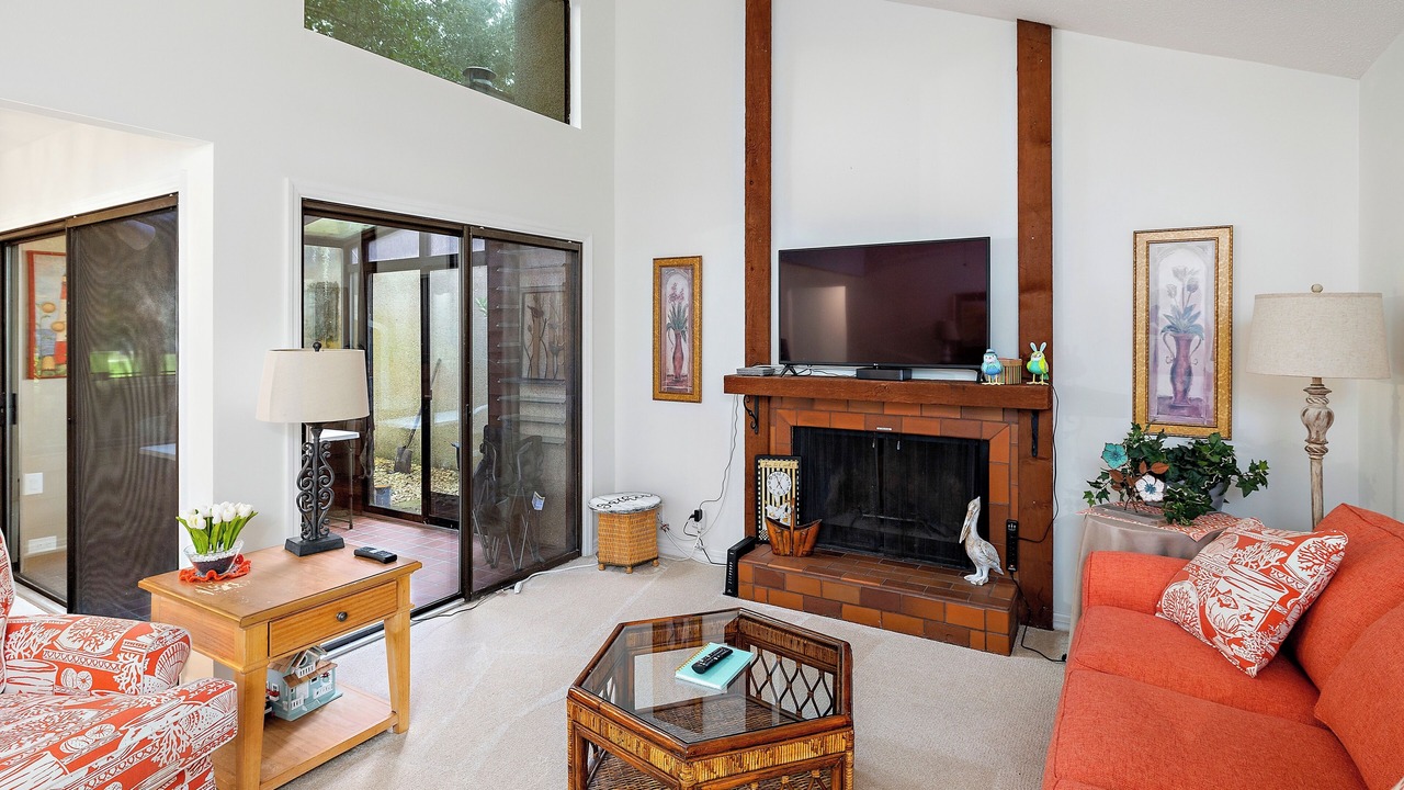 Photo of Livingroom in St. Simons Island