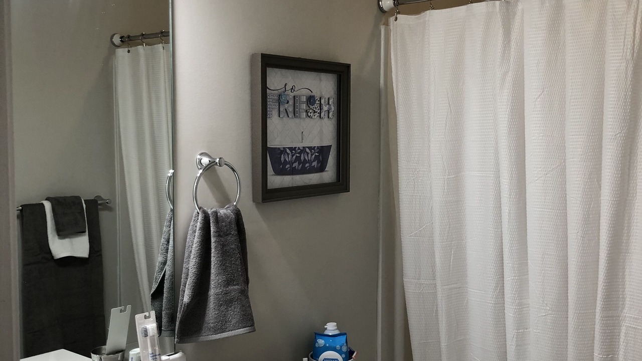 Photo of Bathroom in Southwestern