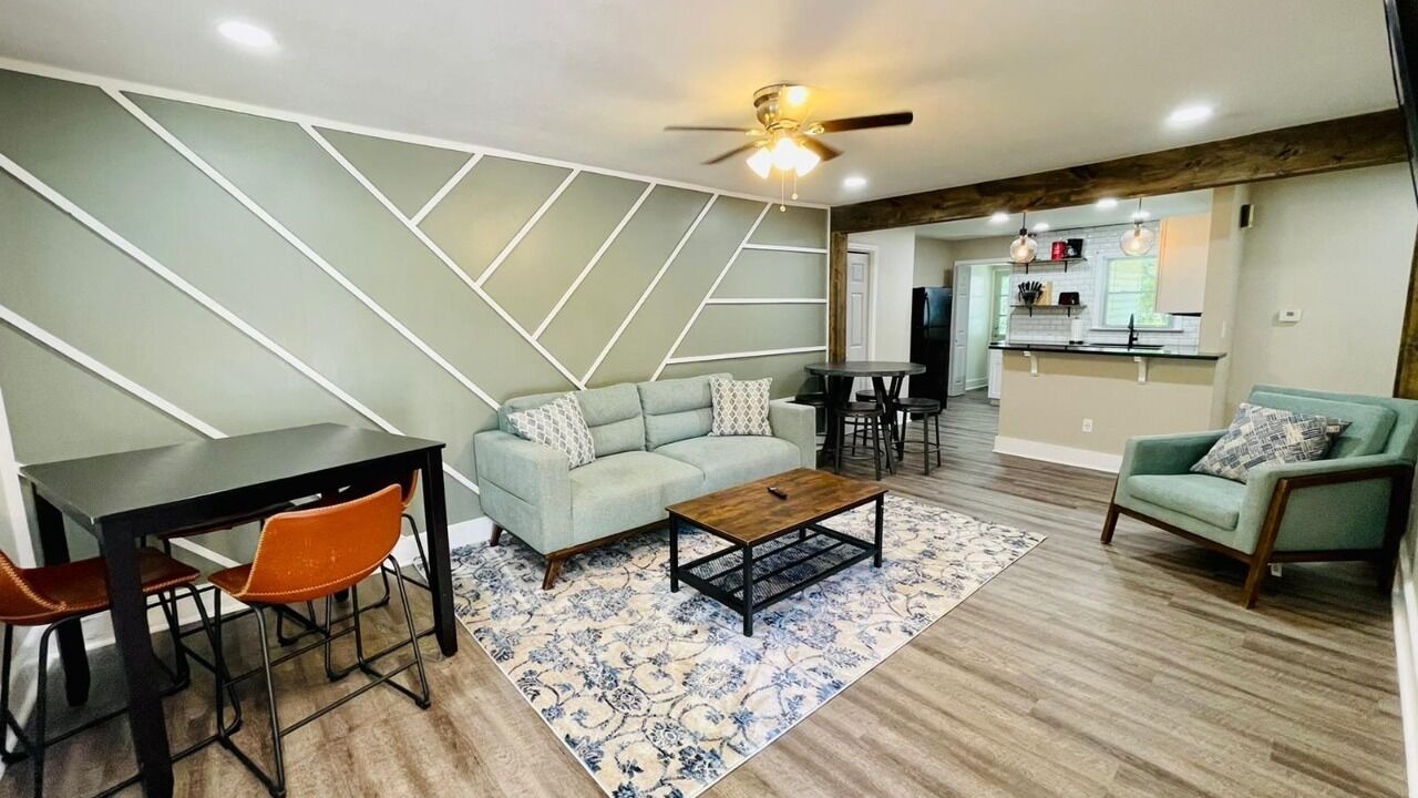 Photo of Livingroom in Marietta