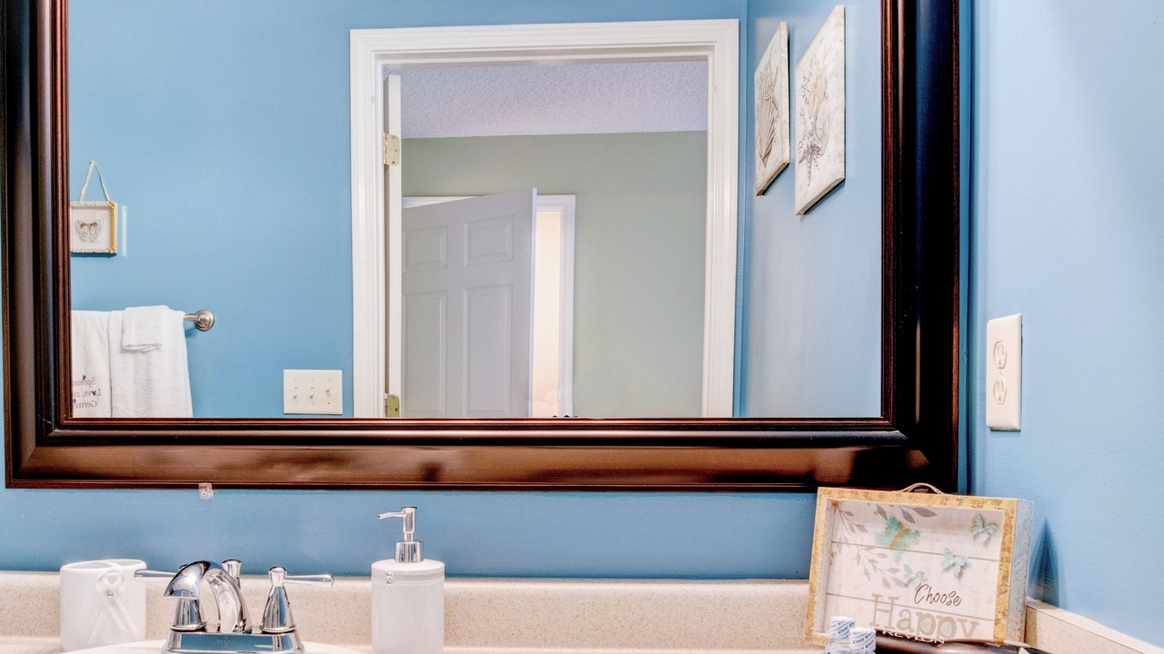 Photo of Bathroom in Dock Junction