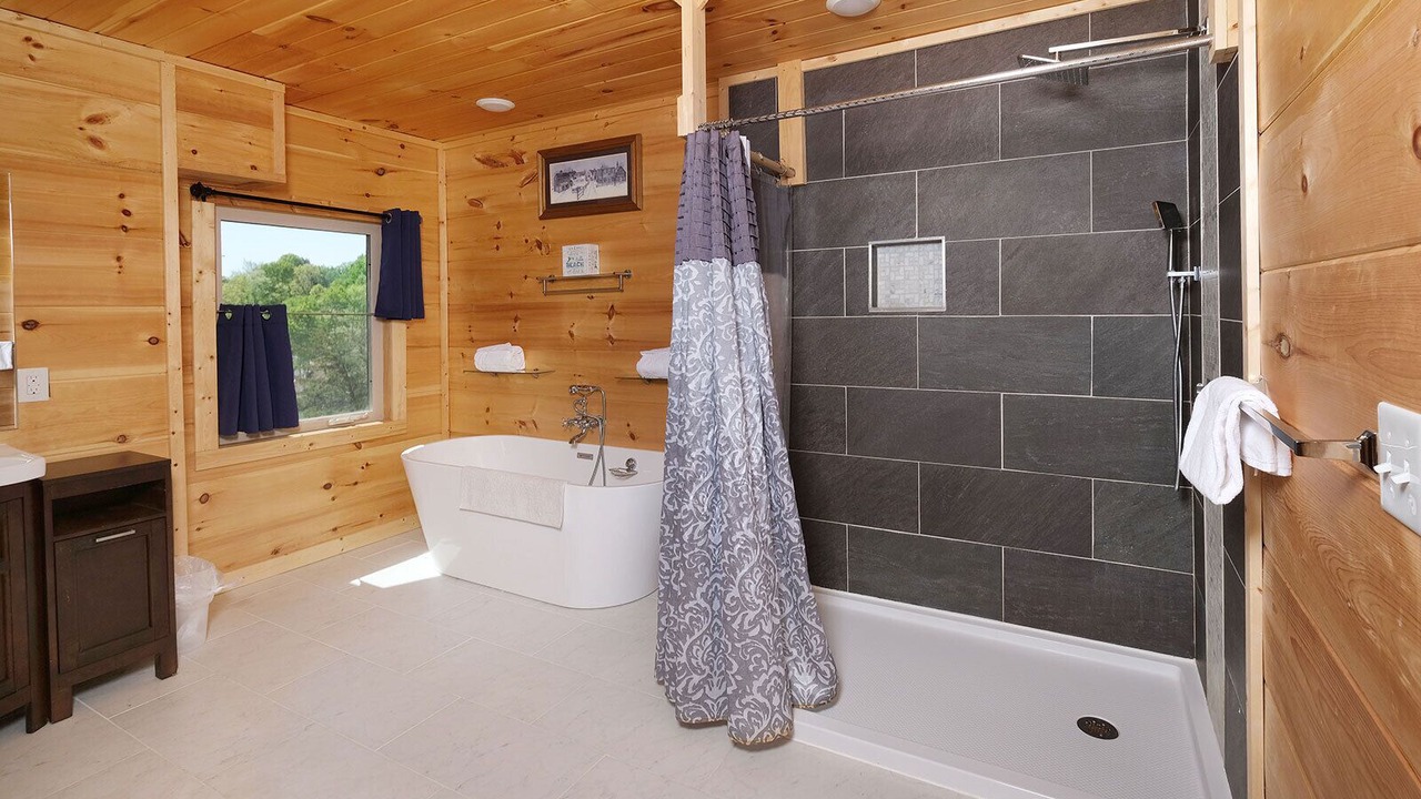 Photo of Bathroom in Sevierville