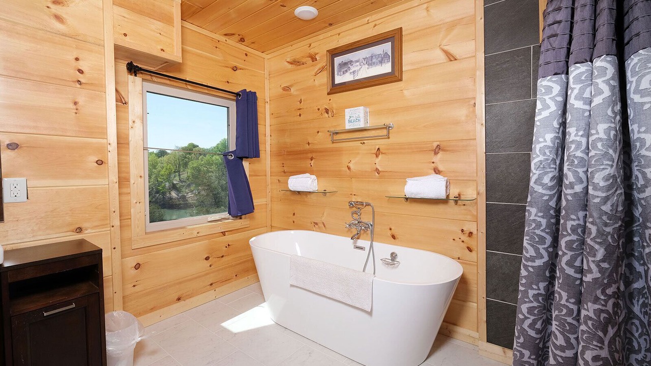 Photo of Bathroom in Sevierville