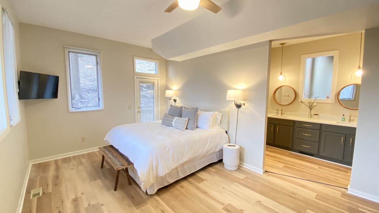 Photo of Bedroom in Maggie Valley