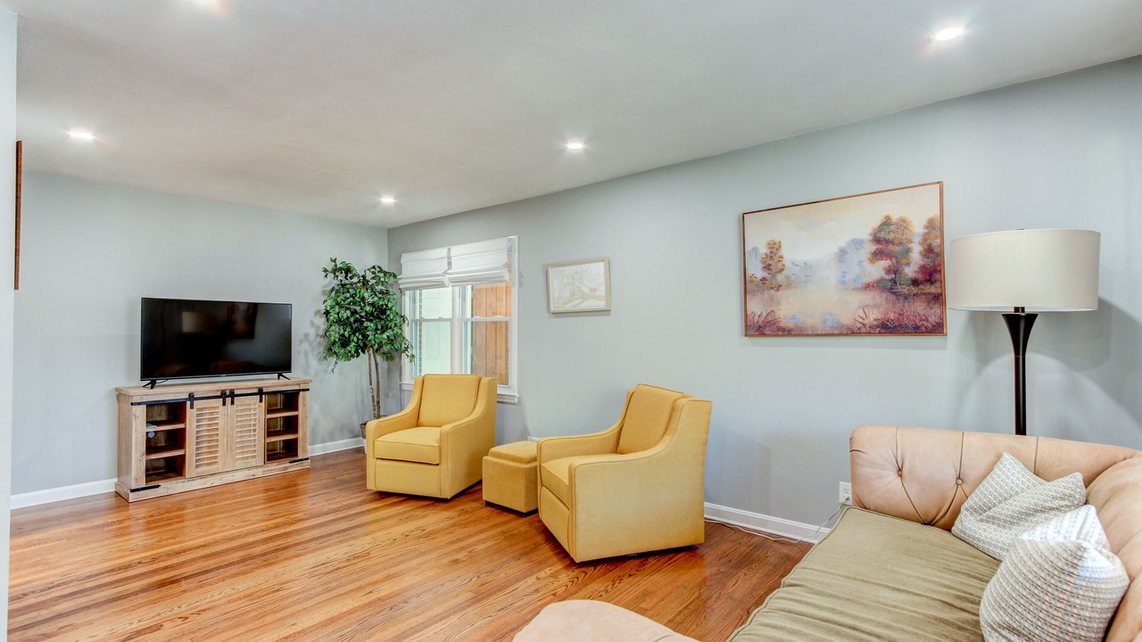 Photo of Livingroom in Fayetteville