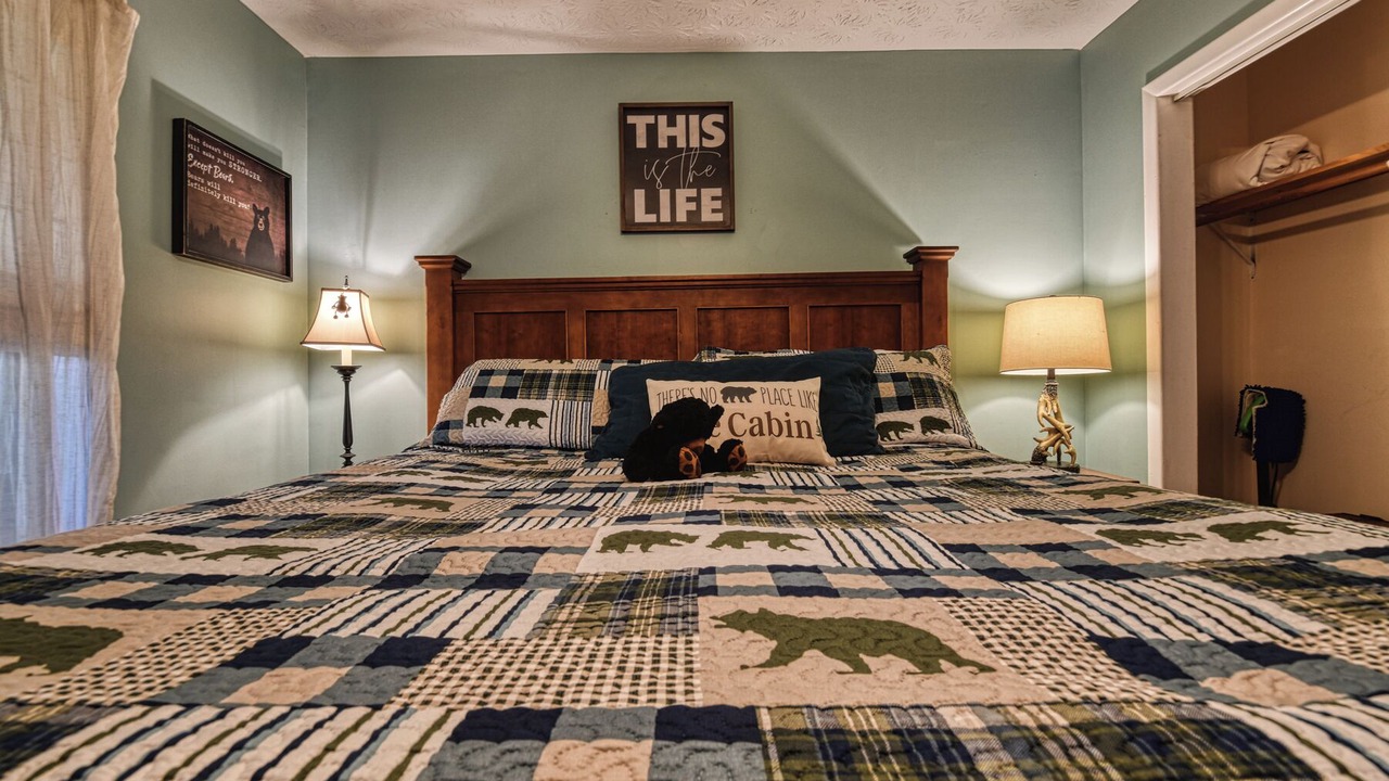 Photo of Bedroom in Cosby