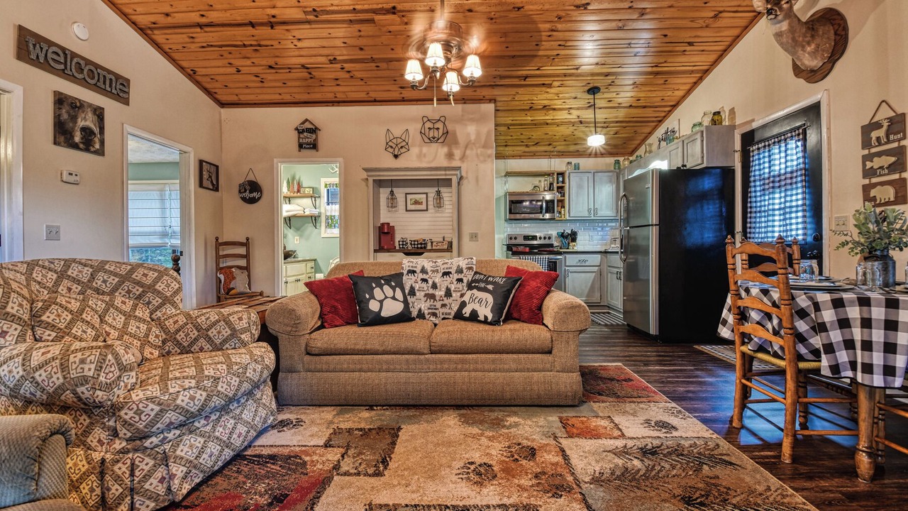 Photo of Livingroom in Cosby