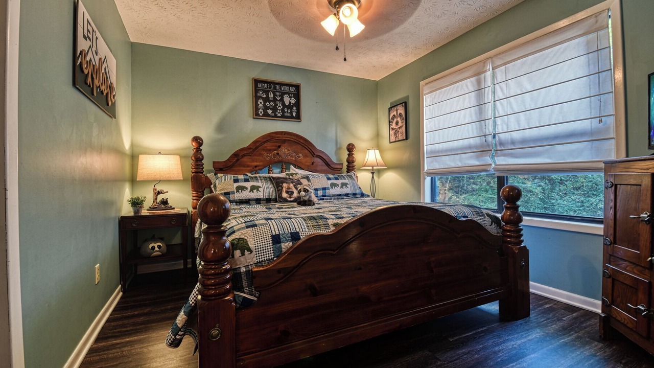 Photo of Bedroom in Cosby