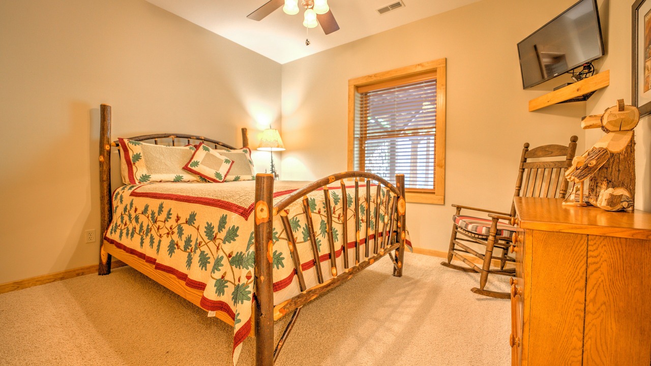 Photo of Bedroom in Cataloochee Ranch