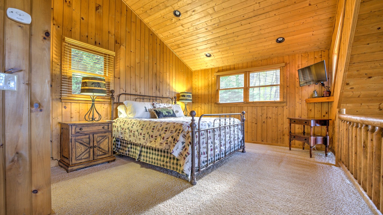 Photo of Bedroom in Cataloochee Ranch