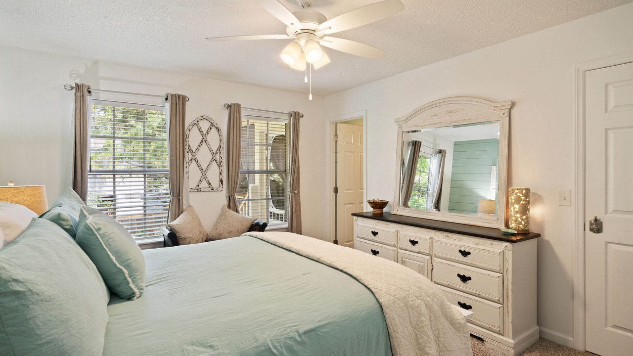 Photo of Bedroom in Saint Simons Heights