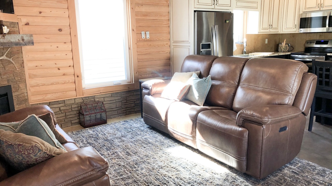 Photo of Livingroom in Guntersville