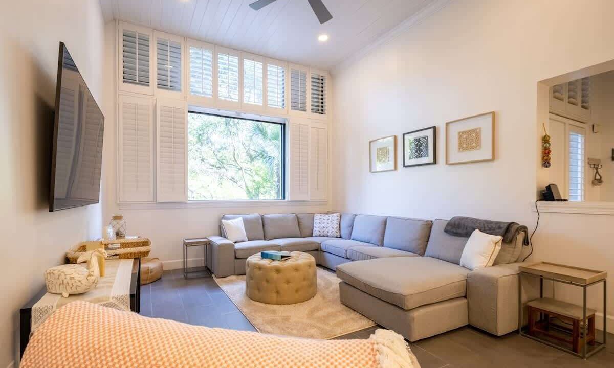 Photo of Livingroom in Fernandina Beach