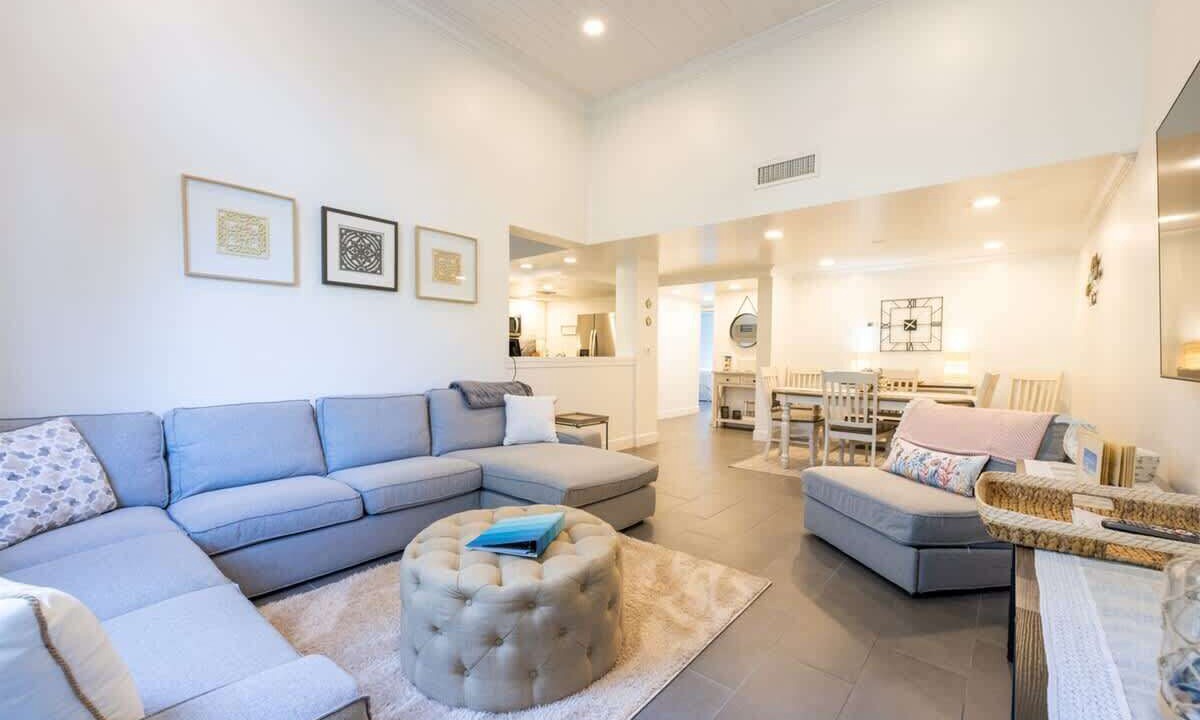 Photo of Livingroom in Fernandina Beach