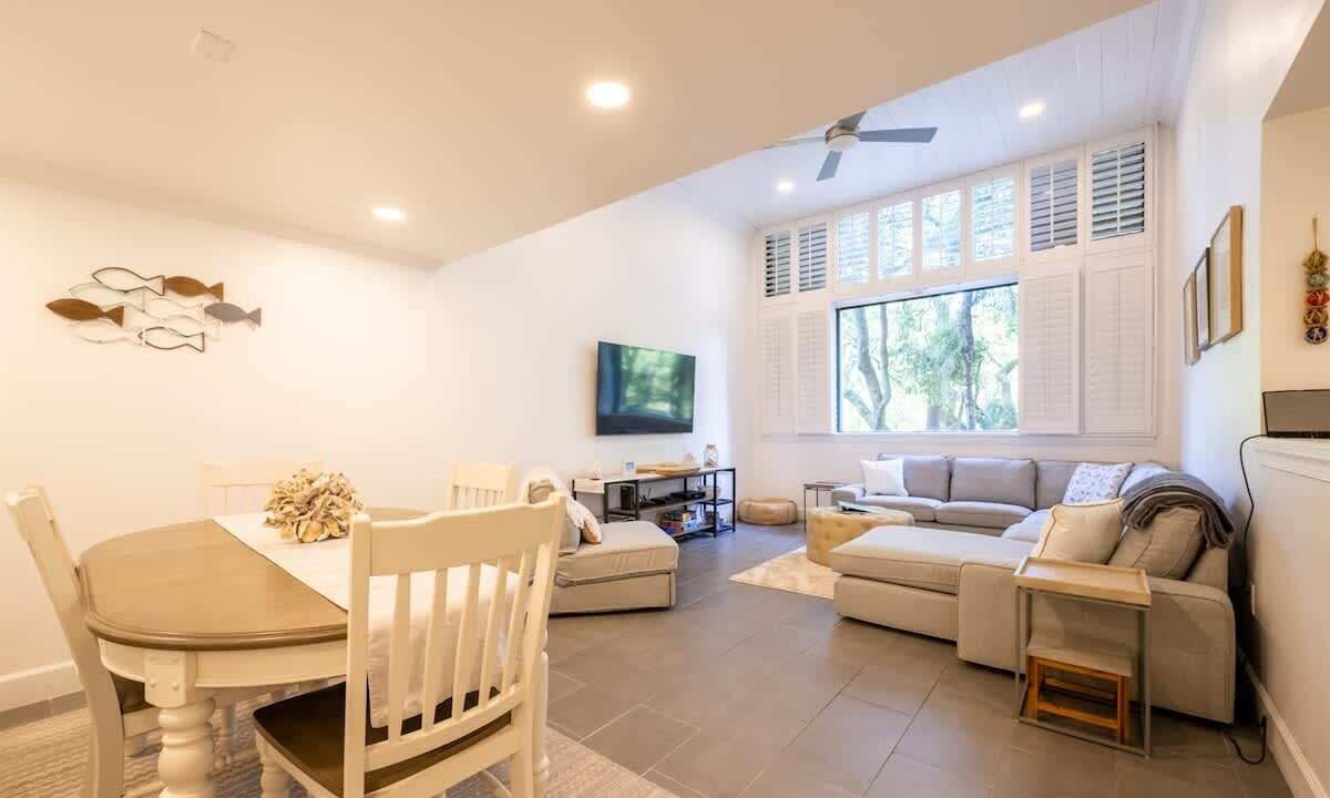 Photo of Livingroom in Fernandina Beach