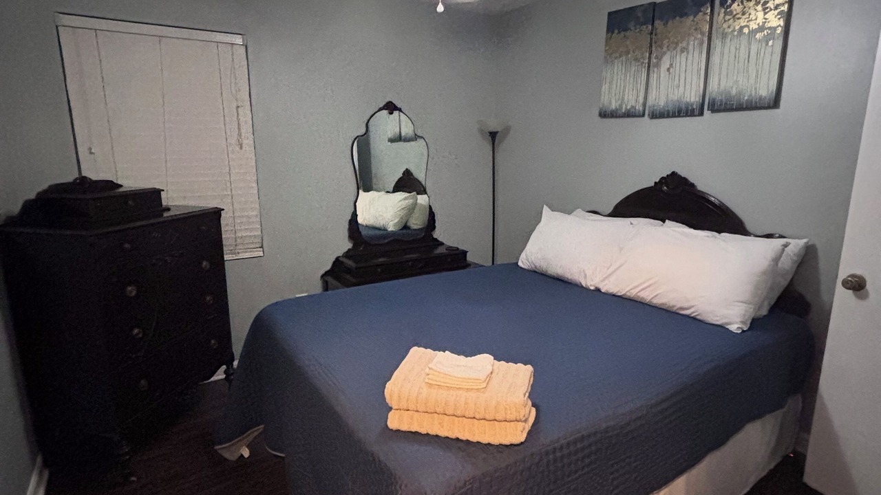 Photo of Bedroom in Powder Springs