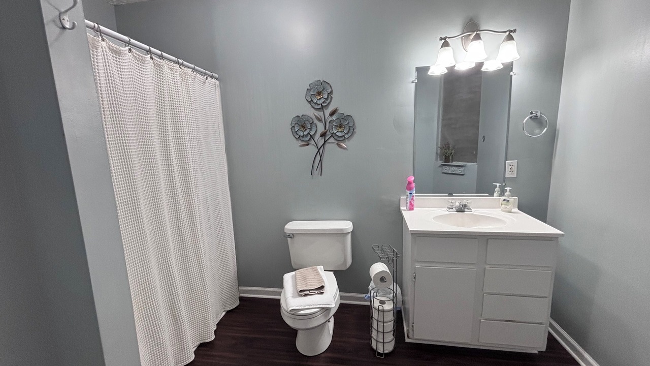 Photo of Bathroom in Powder Springs