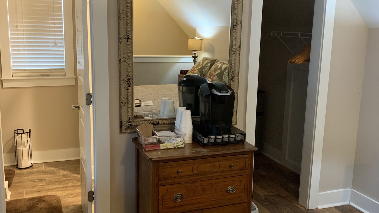 Photo of Bedroom in Riverland Terrace