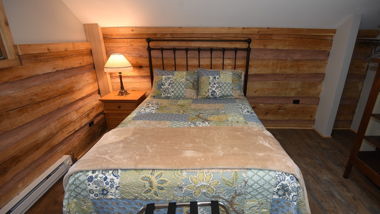 Photo of Bedroom in Marshall