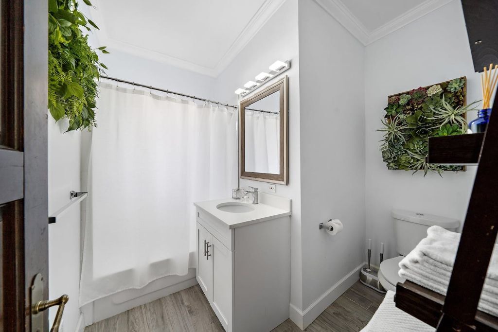 Photo of Bathroom in Parker Ridge