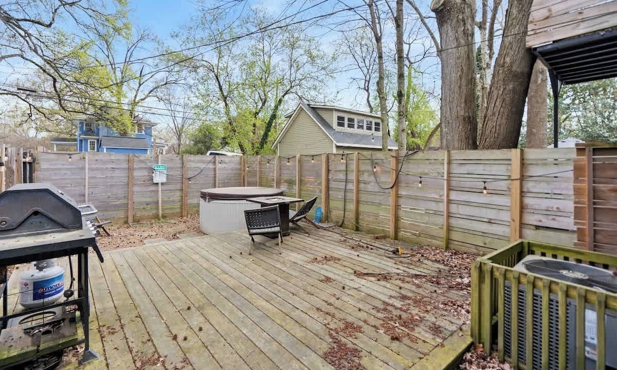 Photo of Outdoor in Plaza Midwood