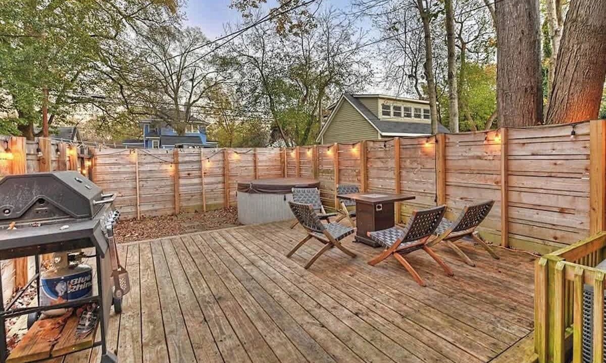 Photo of Outdoor in Plaza Midwood