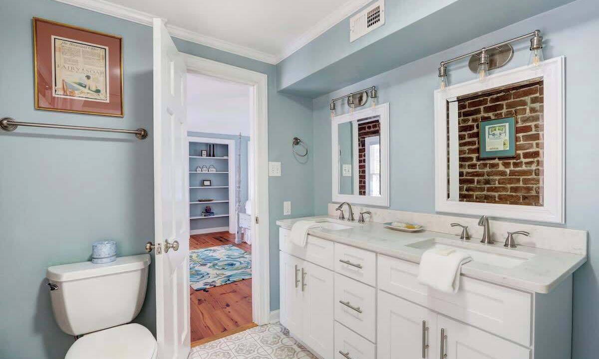 Photo of Bathroom in Historic Downtown Savannah