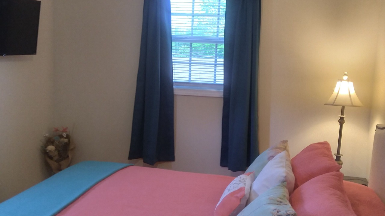 Photo of Bedroom in Muscle Shoals