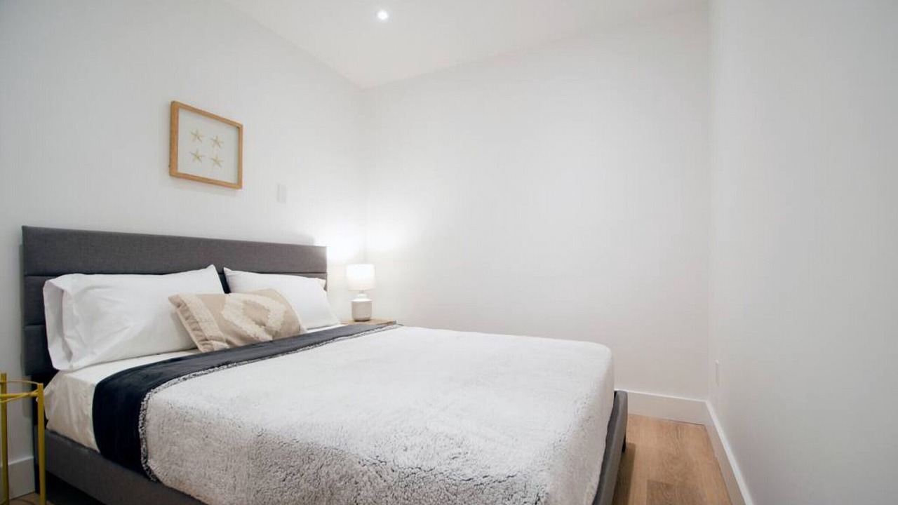 Photo of Bedroom in Eastern Shores