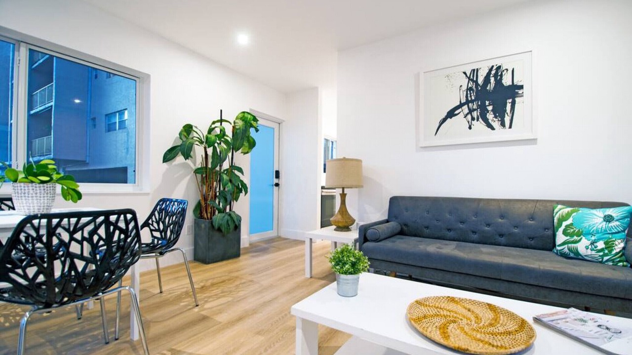 Photo of Livingroom in Eastern Shores