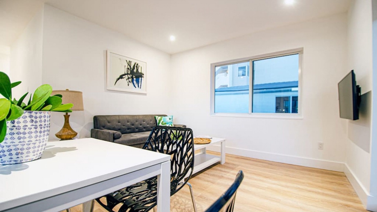 Photo of Livingroom in Eastern Shores