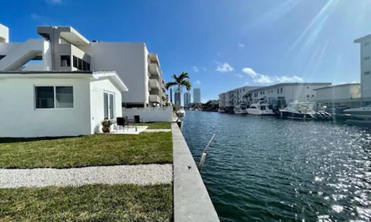 Photo of Outdoor in Eastern Shores