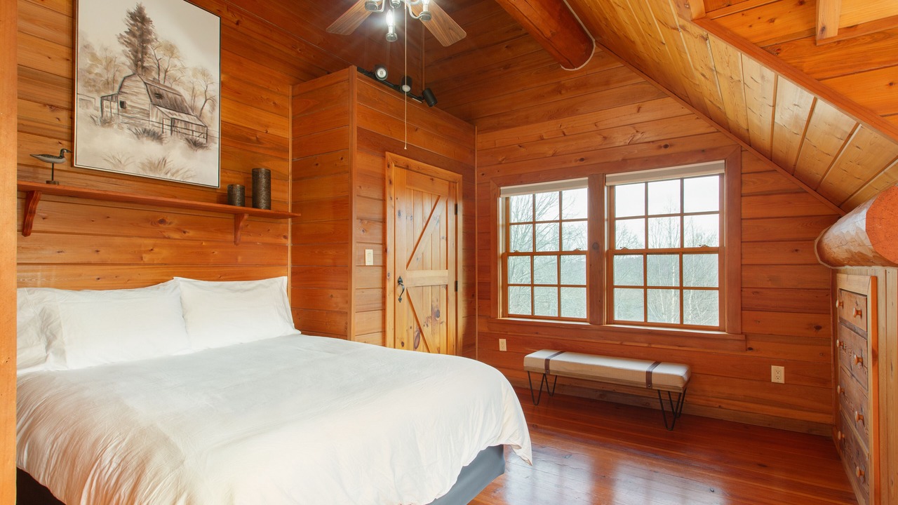 Photo of Bedroom in Marshall