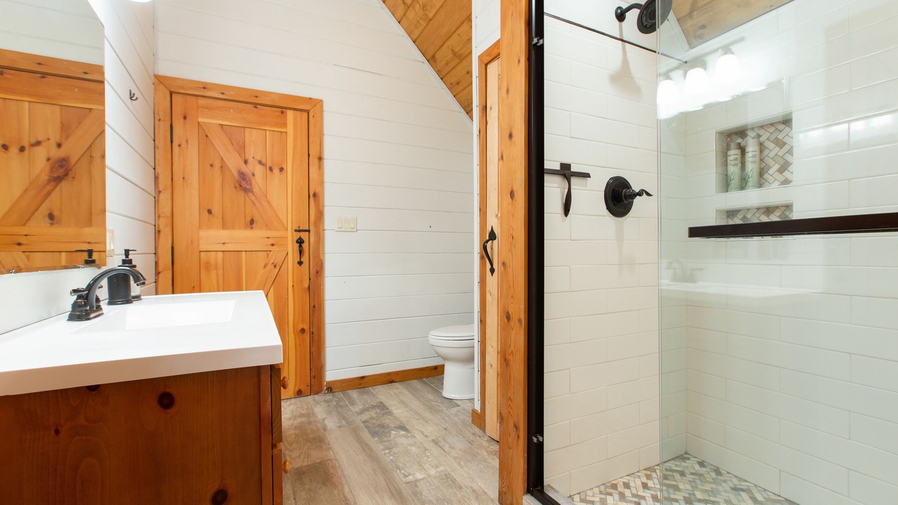 Photo of Bathroom in Marshall