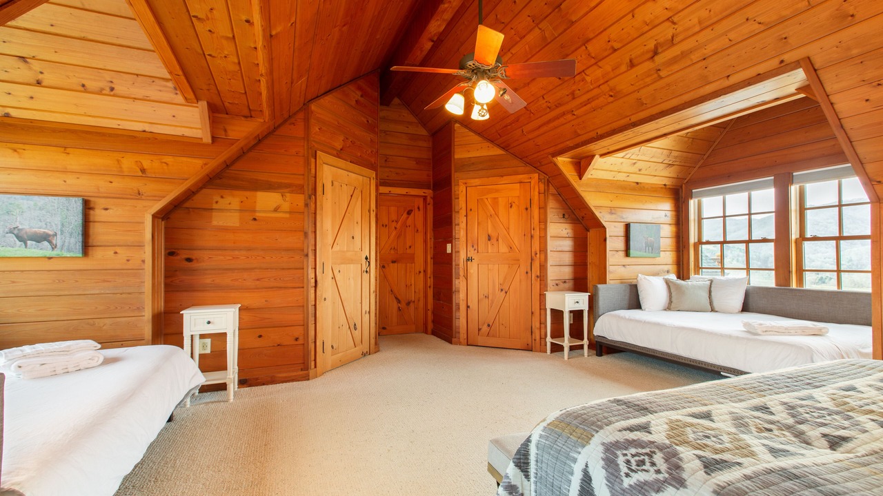 Photo of Bedroom in Marshall