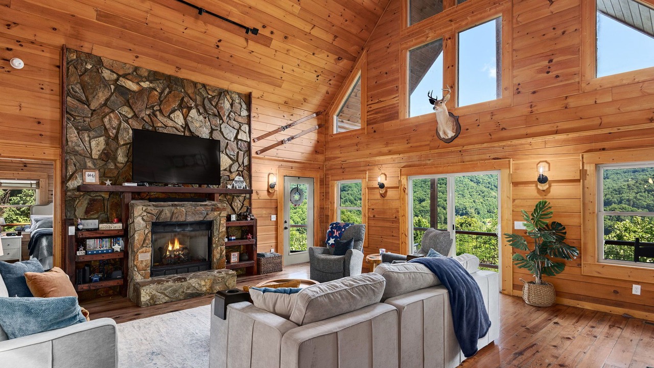 Photo of Livingroom in Maggie Valley