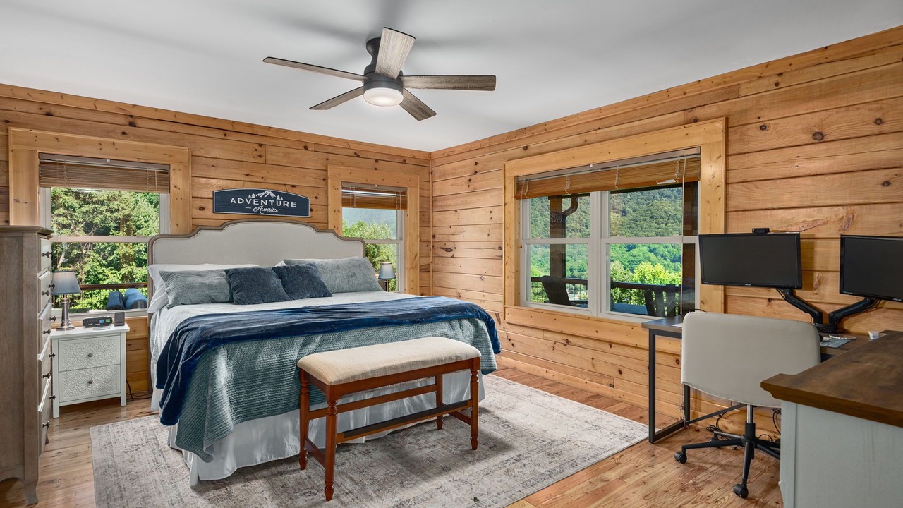 Photo of Bedroom in Maggie Valley