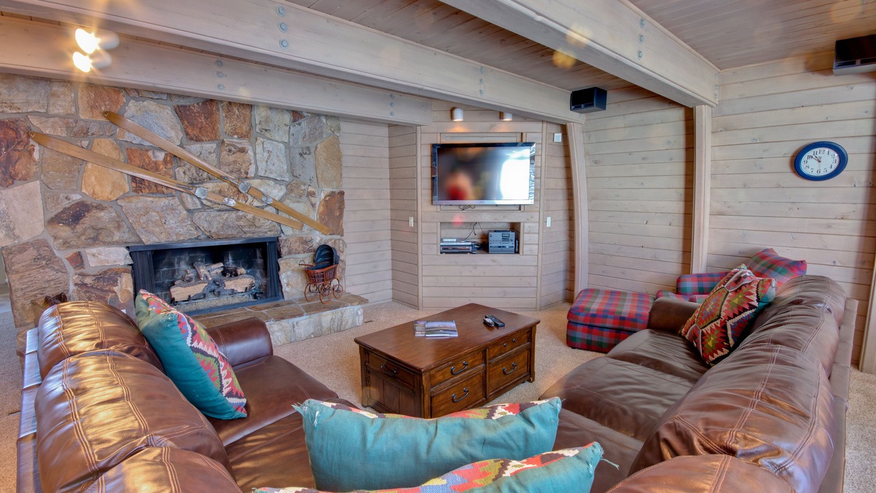 Photo of Livingroom in North Park City