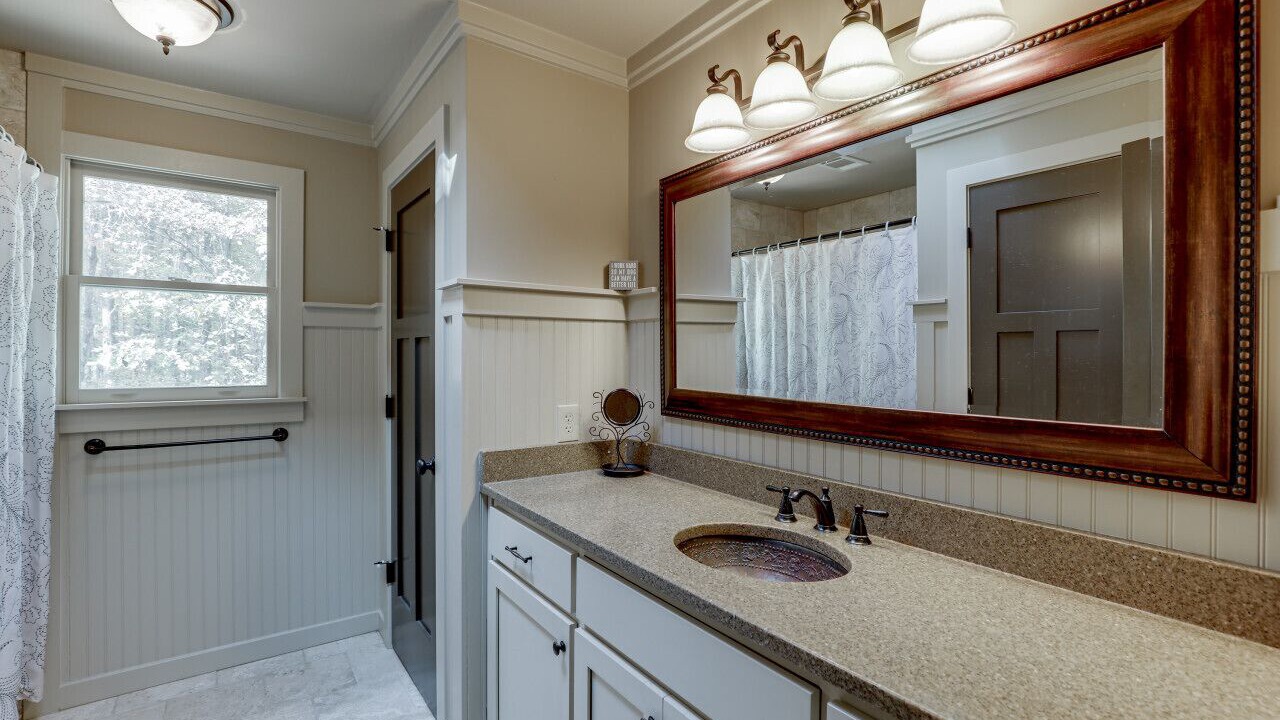 Photo of Bathroom in Gainesville