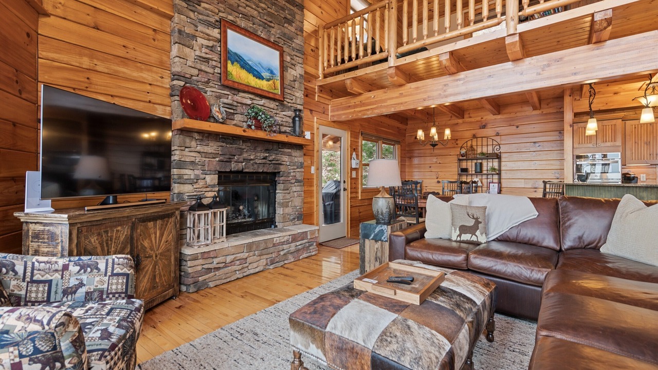 Photo of Livingroom in Waynesville