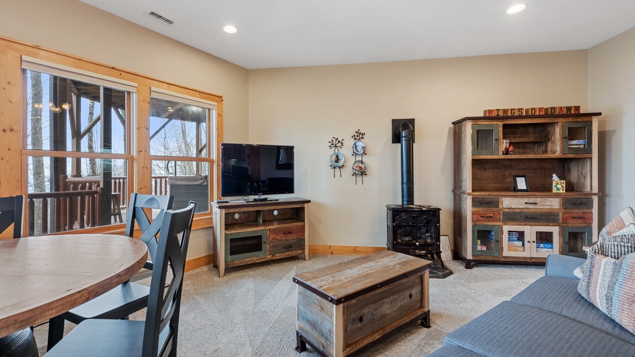 Photo of Livingroom in Waynesville