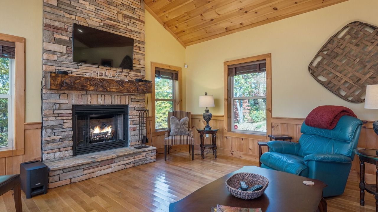 Photo of Bedroom in Spruce Pine