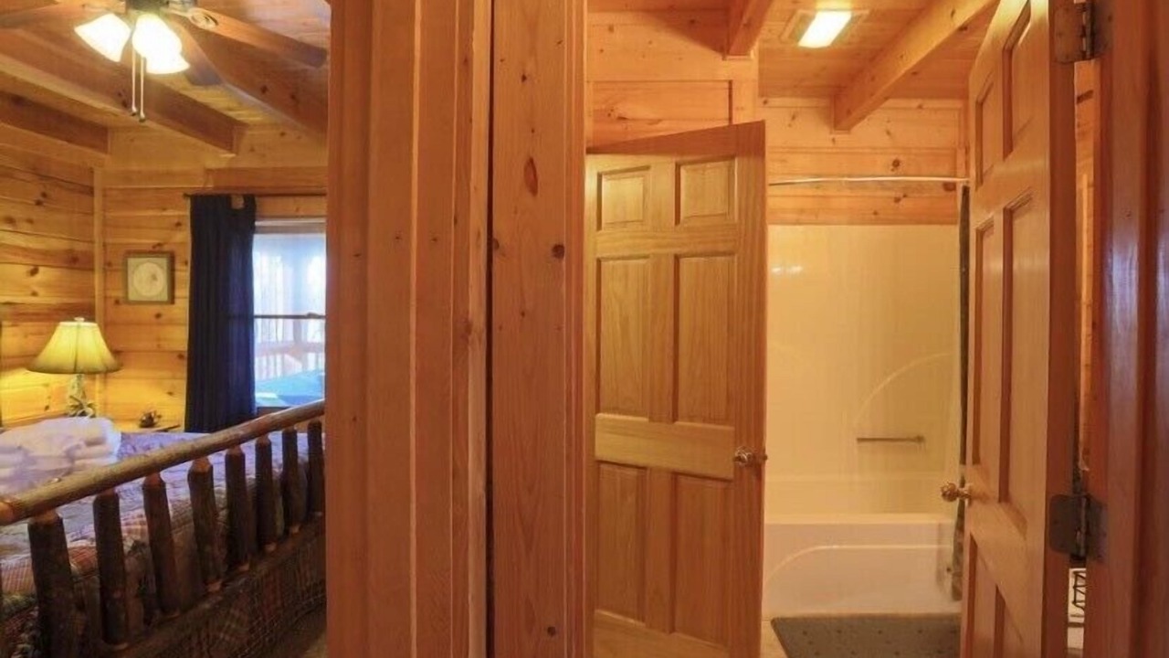 Photo of Bathroom in Sevierville